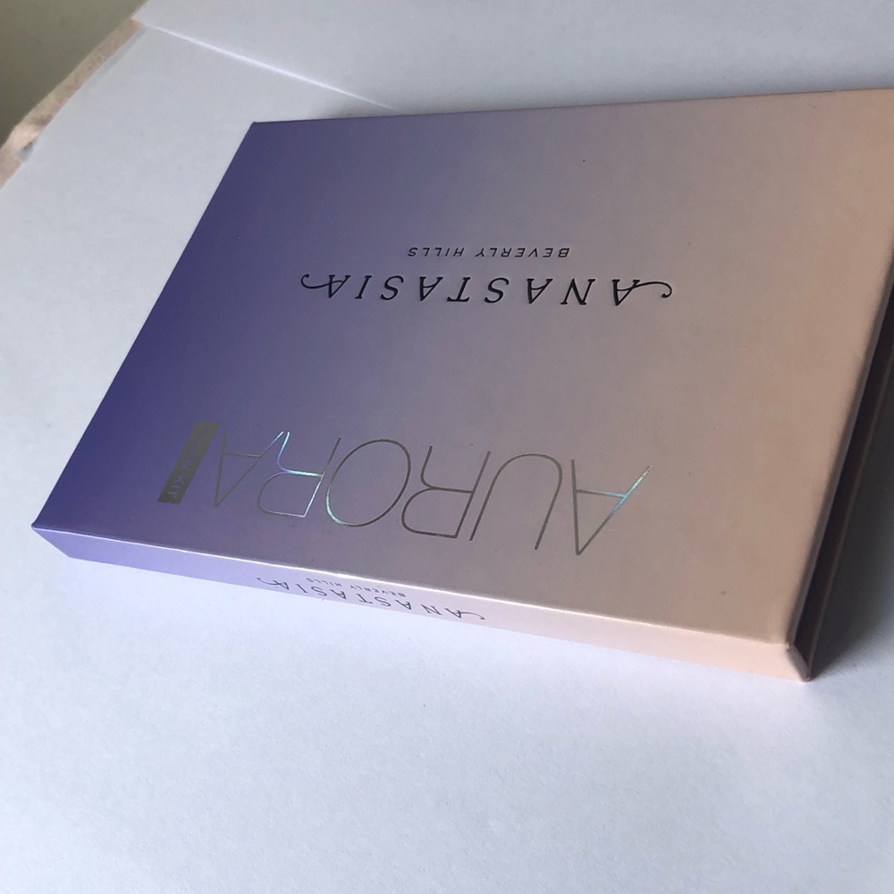 Anastasia glow pallet - Picture 11 of 16